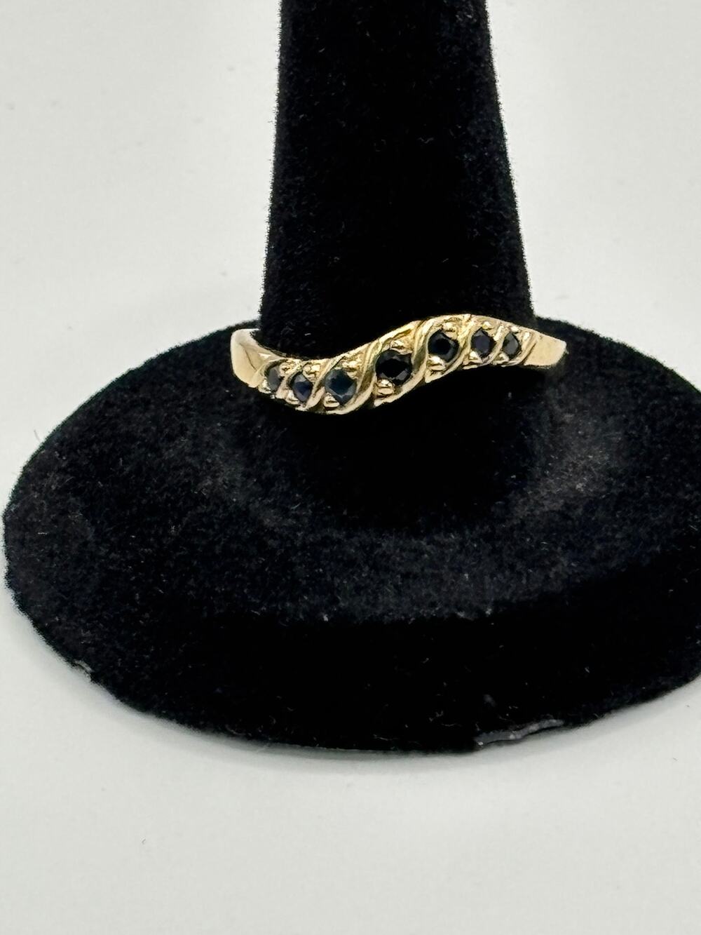 10K Solid Yellow Gold Wavy Blue Sapphire Ring Band Size 9 #78152
